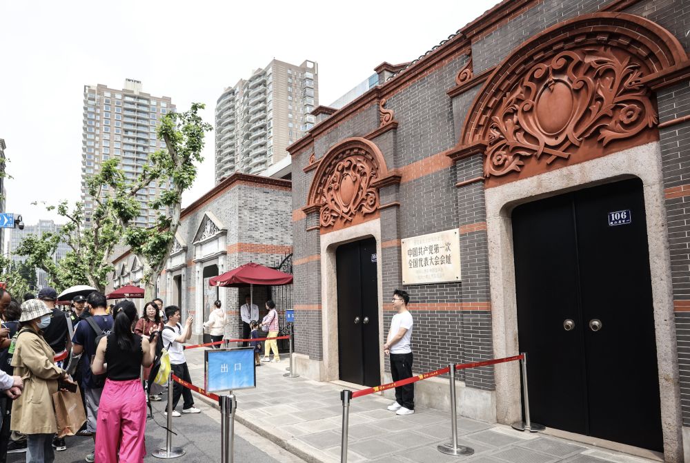  “永遠做中國人民和中華民族的主心骨”——寫在中國共產黨成立104周年之際